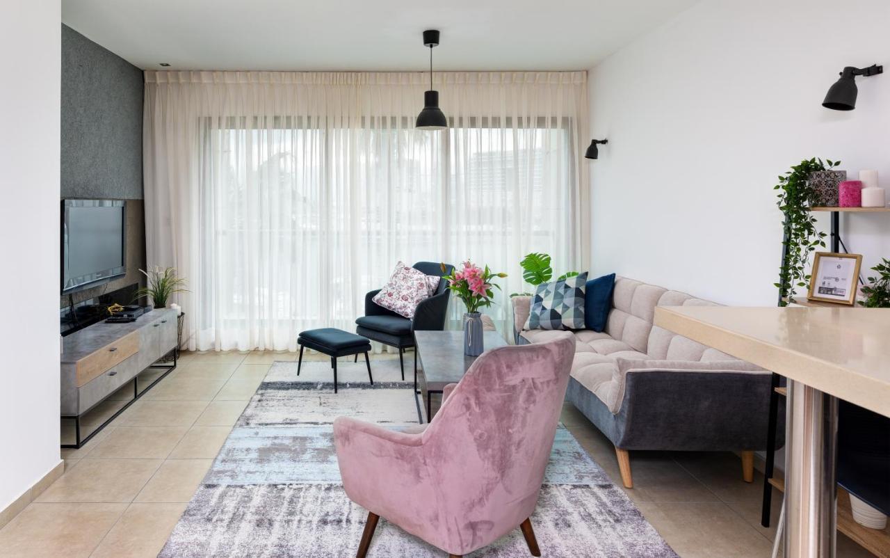 Marina View One Bedroom Dream Suite Herzliya Экстерьер фото