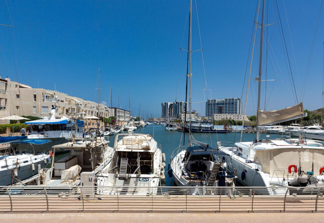 Marina View One Bedroom Dream Suite Herzliya Экстерьер фото